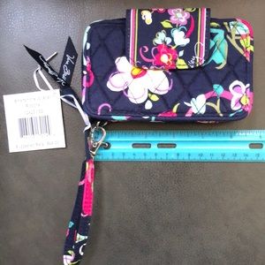 Vera Bradley Smartphone Wristlet “Ribbons” NWT